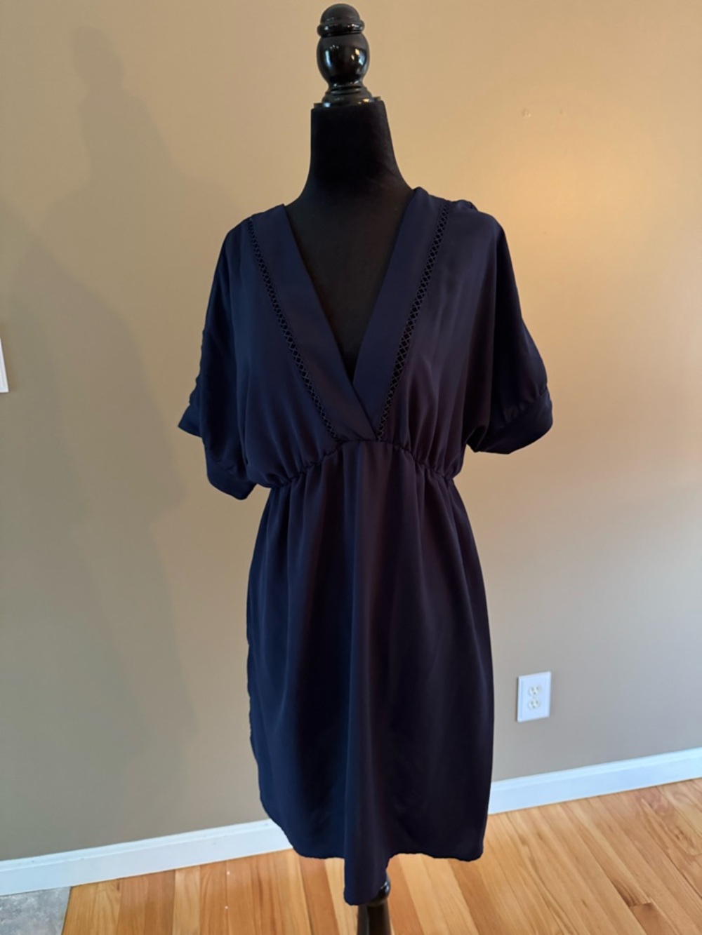 Navy V-Neck Short Sleeve Dress